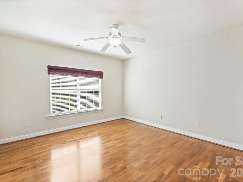 2015 Woodburn Terrace, Matthews, NC 28105.  MLS# CAR4375325, YatesRealty ID 18856. 