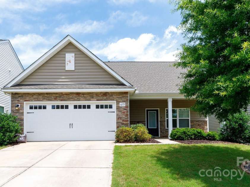 679 Cape Fear Street, Fort Mill, SC 29715.  MLS# CAR4265382, YatesRealty ID 18856. 