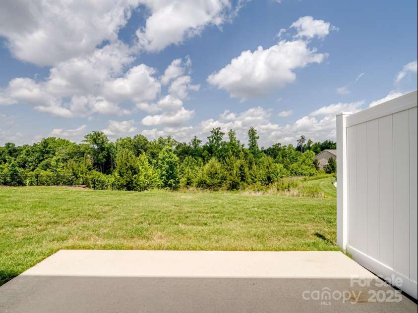 3306 Yarmouth Lane, Gastonia, NC 28056.  MLS# CAR4258230, YatesRealty ID 18857. 