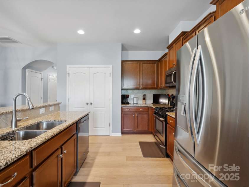 3306 Yarmouth Lane, Gastonia, NC 28056.  MLS# CAR4258230, YatesRealty ID 18857. 