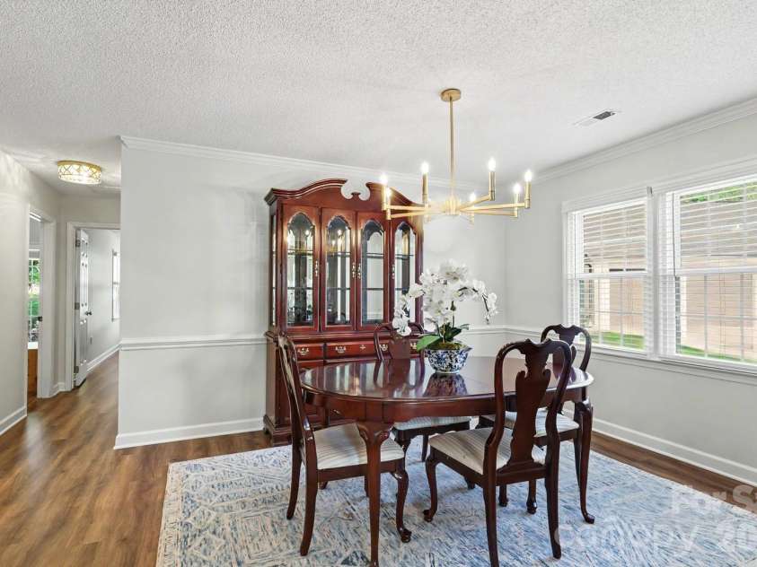 5000 Whitwell Court, Charlotte, NC 28226.  MLS# CAR4359555, YatesRealty ID 18857. 