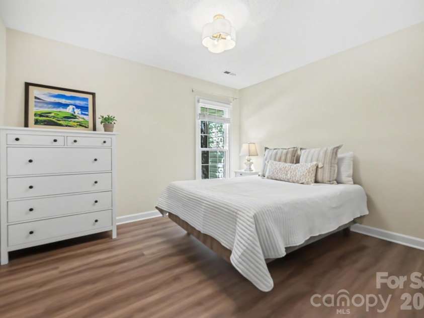 5000 Whitwell Court, Charlotte, NC 28226.  MLS# CAR4359555, YatesRealty ID 18857. 
