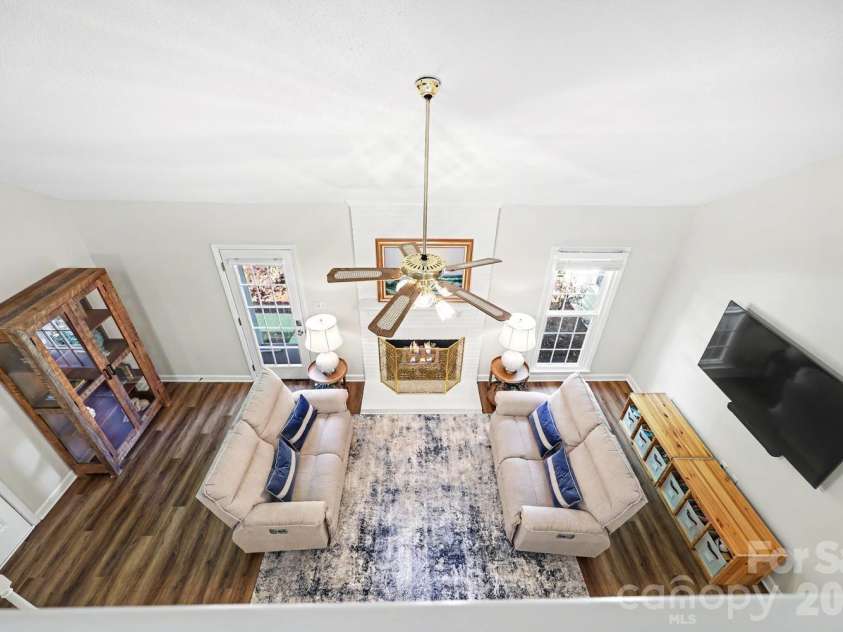 5000 Whitwell Court, Charlotte, NC 28226.  MLS# CAR4359555, YatesRealty ID 18857. 