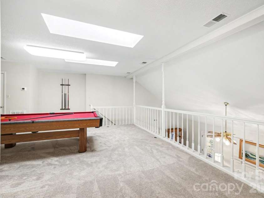 5000 Whitwell Court, Charlotte, NC 28226.  MLS# CAR4359555, YatesRealty ID 18857. 