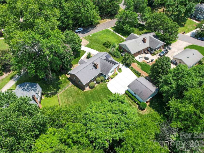 2715 Kennetuck Court, Charlotte, NC 28273.  MLS# CAR4260534, YatesRealty ID 18858. 