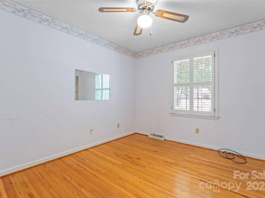 2715 Kennetuck Court, Charlotte, NC 28273.  MLS# CAR4260534, YatesRealty ID 18858. Bedroom #2