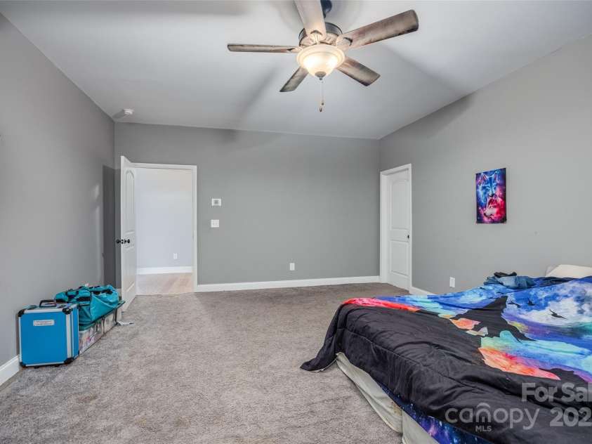 5241 Knopf Drive, Great Falls, SC 29055.  MLS# CAR4291935, YatesRealty ID 1886. 