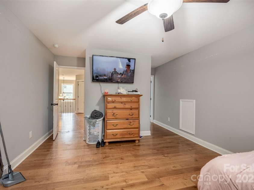 5241 Knopf Drive, Great Falls, SC 29055.  MLS# CAR4291935, YatesRealty ID 1886. 