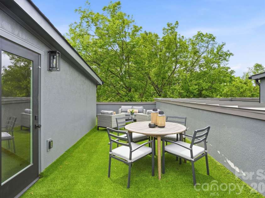 612 16th Street, Charlotte, NC 28206.  MLS# CAR4329074, YatesRealty ID 1886. 
