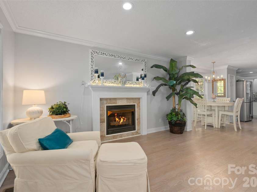 119 Friendly Lane, Asheville, NC 28806.  MLS# CAR4371085, YatesRealty ID 18861. 