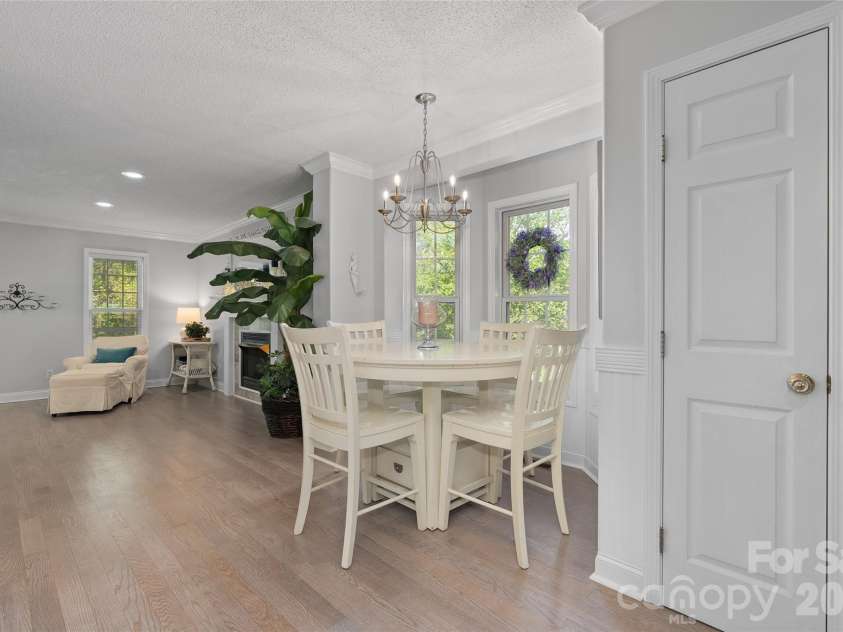 119 Friendly Lane, Asheville, NC 28806.  MLS# CAR4371085, YatesRealty ID 18861. 