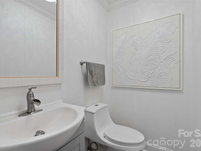 119 Friendly Lane, Asheville, NC 28806.  MLS# CAR4371085, YatesRealty ID 18861. 