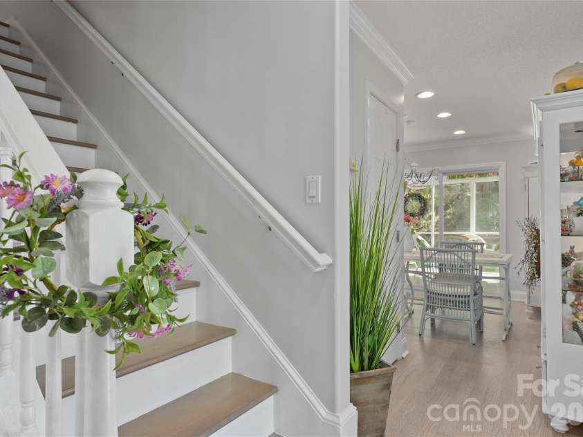 119 Friendly Lane, Asheville, NC 28806.  MLS# CAR4371085, YatesRealty ID 18861. 