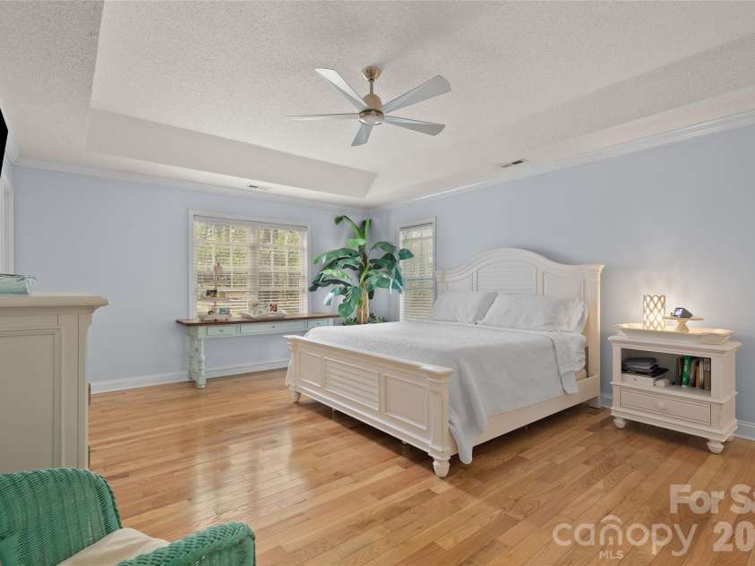 119 Friendly Lane, Asheville, NC 28806.  MLS# CAR4371085, YatesRealty ID 18861. 