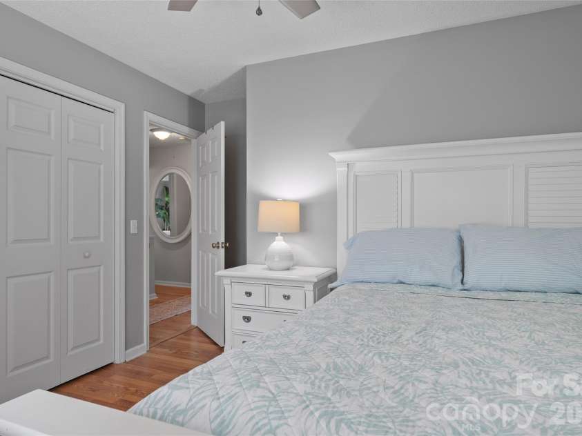 119 Friendly Lane, Asheville, NC 28806.  MLS# CAR4371085, YatesRealty ID 18861. 