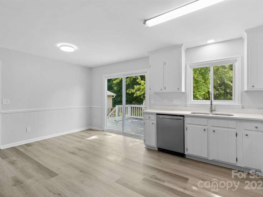 6412 Sullins Road, Charlotte, NC 28214.  MLS# CAR4259755, YatesRealty ID 18861. 