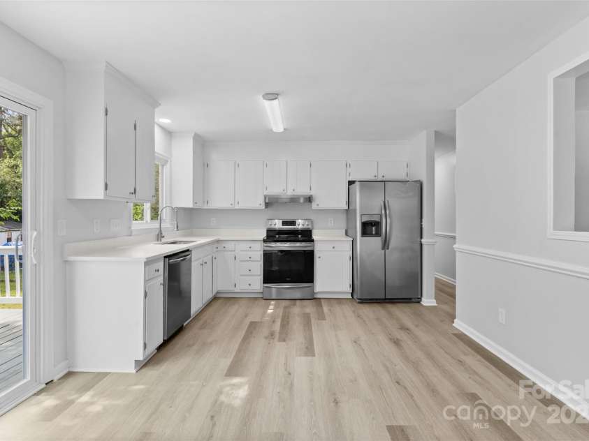 6412 Sullins Road, Charlotte, NC 28214.  MLS# CAR4259755, YatesRealty ID 18861. 