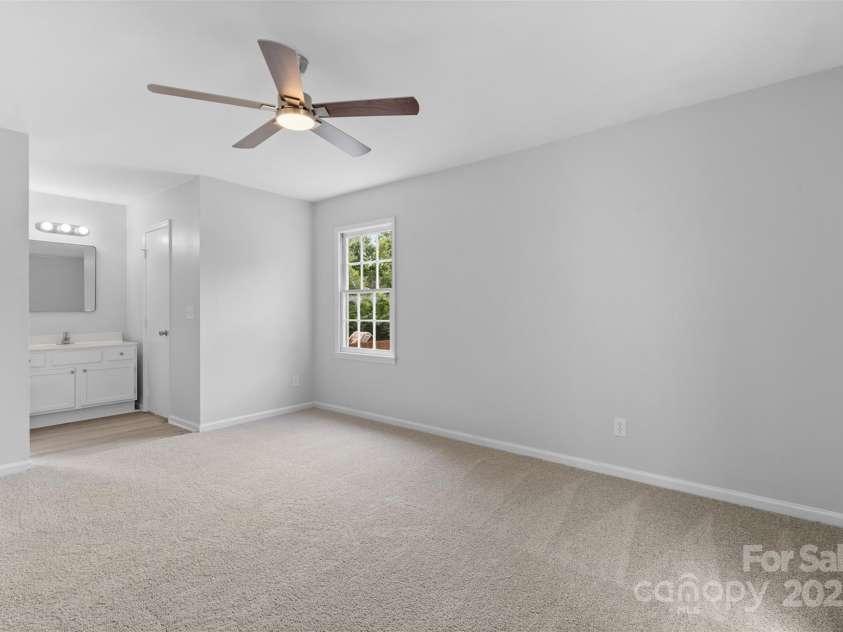 6412 Sullins Road, Charlotte, NC 28214.  MLS# CAR4259755, YatesRealty ID 18861. 