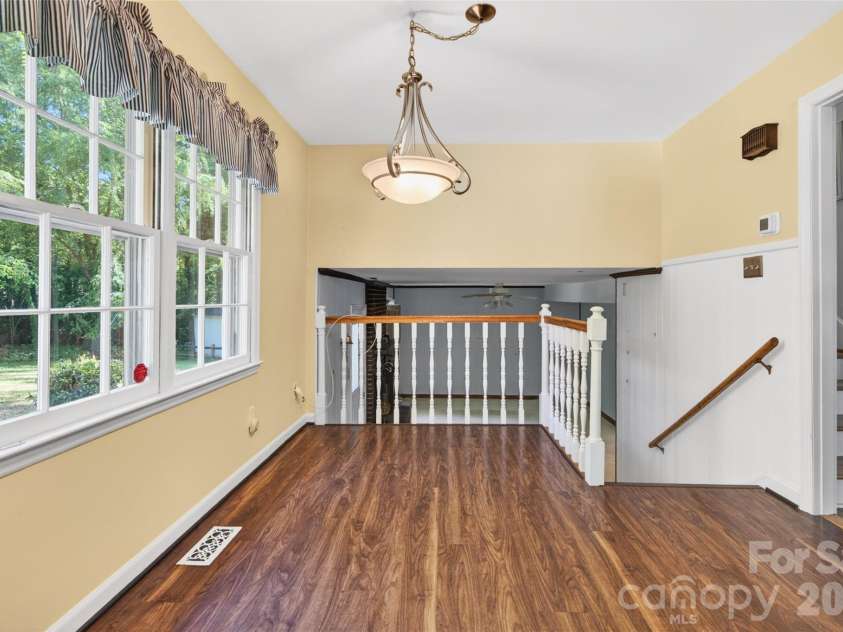 1511 Ormsby Court, Charlotte, NC 28211.  MLS# CAR4372919, YatesRealty ID 18862. 
