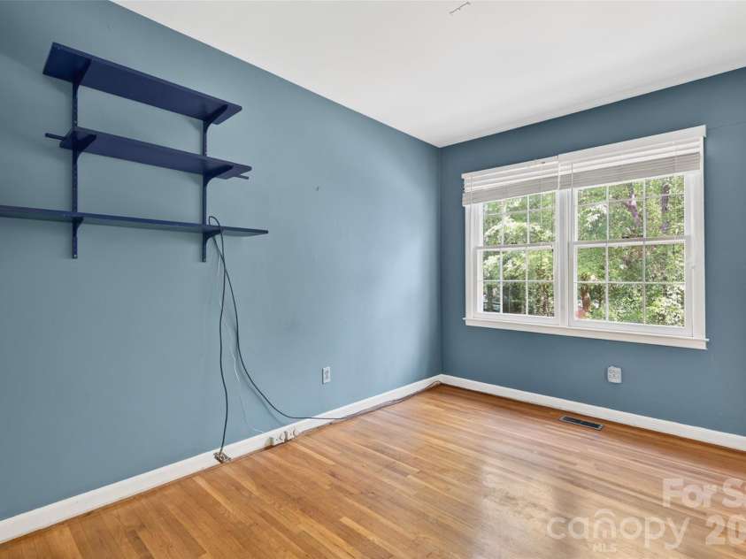 1511 Ormsby Court, Charlotte, NC 28211.  MLS# CAR4372919, YatesRealty ID 18862. 