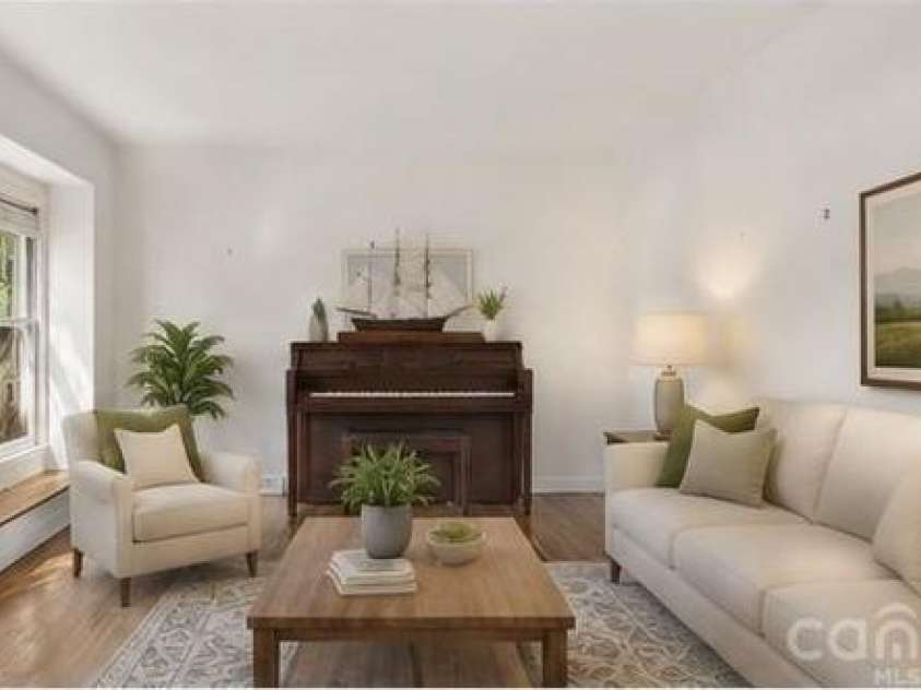 1511 Ormsby Court, Charlotte, NC 28211.  MLS# CAR4372919, YatesRealty ID 18862. Virtually staged