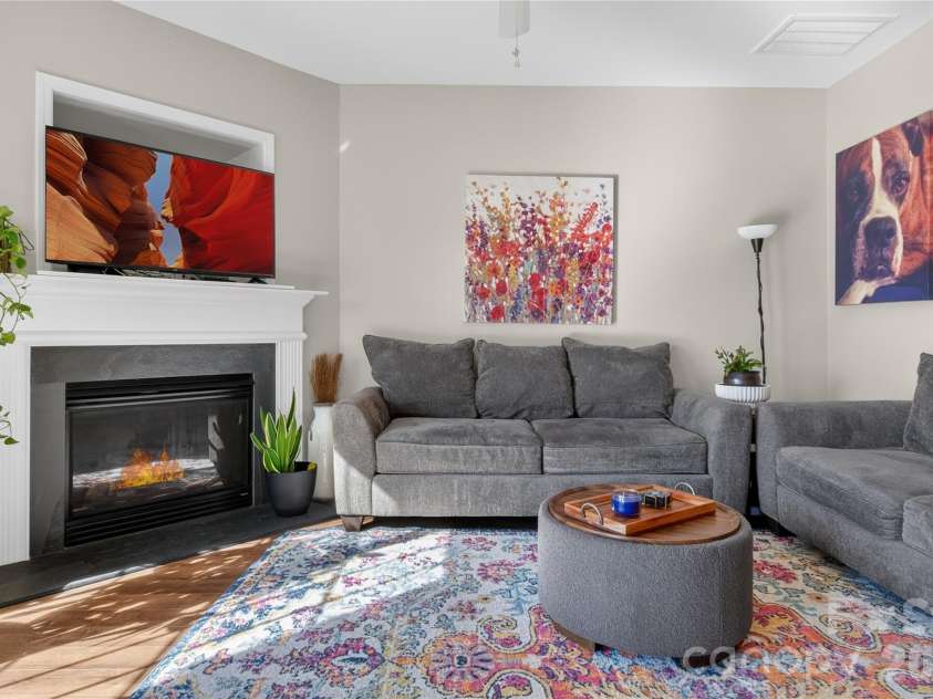2715 Early Flight Drive, Charlotte, NC 28262.  MLS# CAR4345428, YatesRealty ID 18863. 