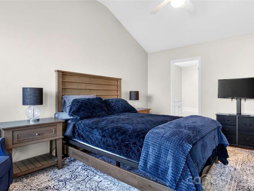 2715 Early Flight Drive, Charlotte, NC 28262.  MLS# CAR4345428, YatesRealty ID 18863. 