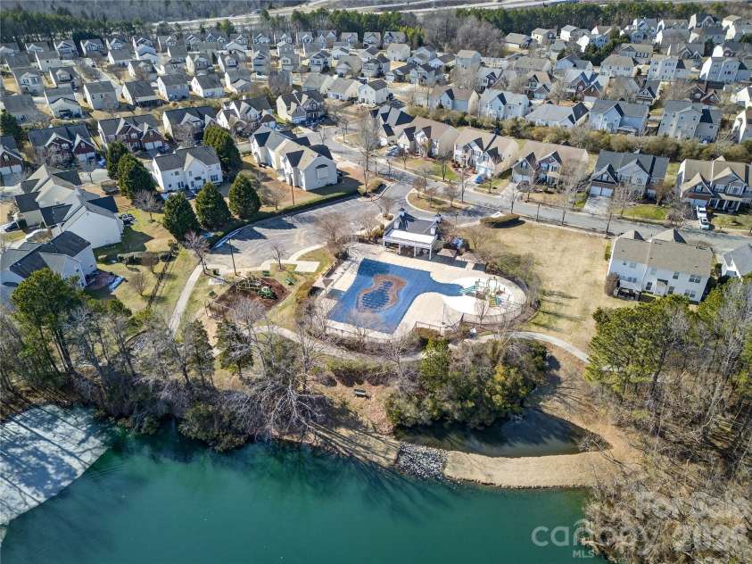 2715 Early Flight Drive, Charlotte, NC 28262.  MLS# CAR4345428, YatesRealty ID 18863. 