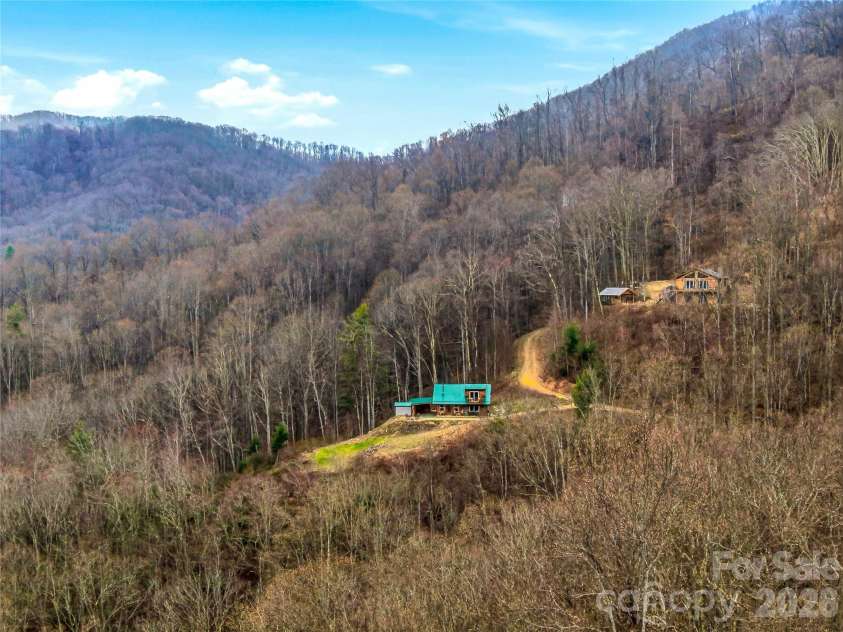 131 White Oak Way, Hot Springs, NC 28743.  MLS# CAR4403627, YatesRealty ID 18864. 