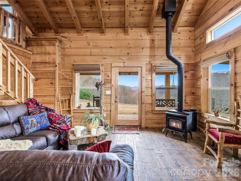131 White Oak Way, Hot Springs, NC 28743.  MLS# CAR4403627, YatesRealty ID 18864. 