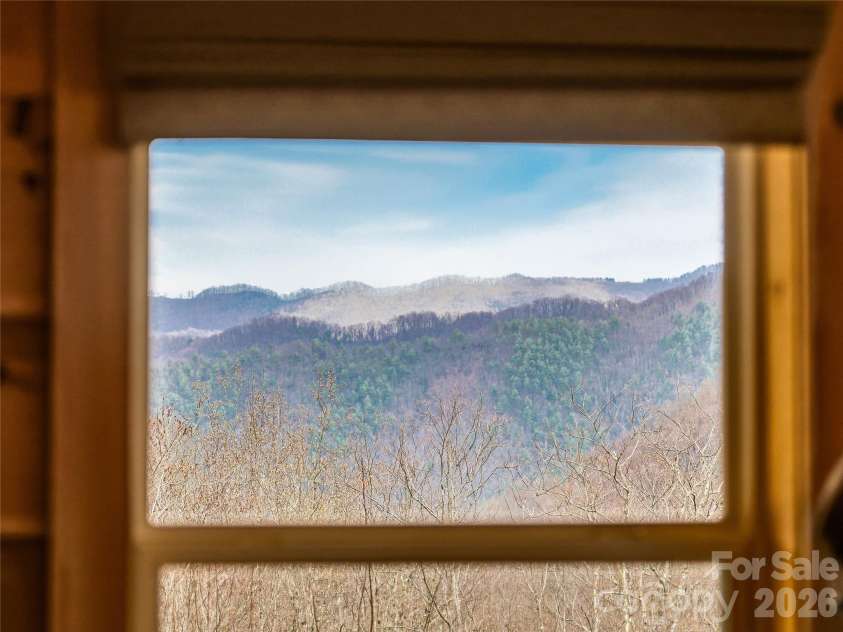 131 White Oak Way, Hot Springs, NC 28743.  MLS# CAR4403627, YatesRealty ID 18864. 