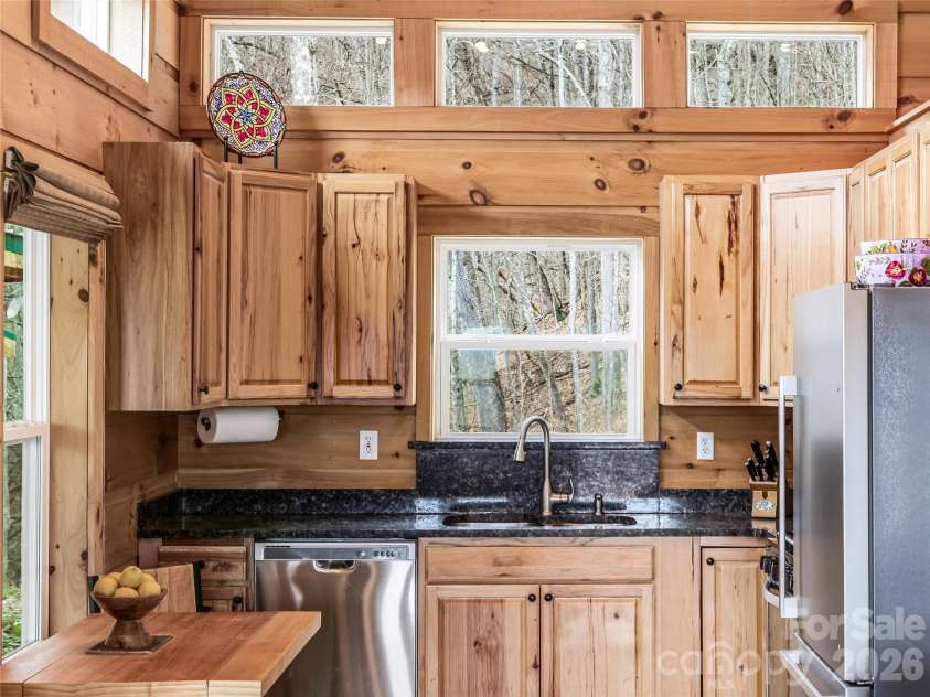 131 White Oak Way, Hot Springs, NC 28743.  MLS# CAR4403627, YatesRealty ID 18864. 