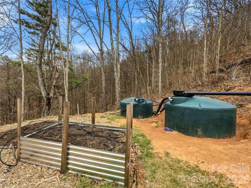 131 White Oak Way, Hot Springs, NC 28743.  MLS# CAR4403627, YatesRealty ID 18864. 