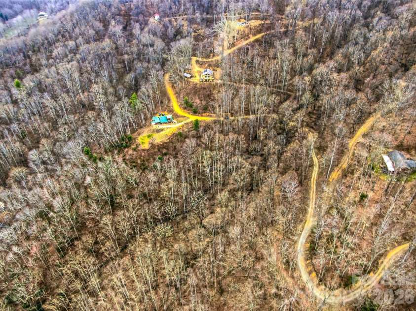 131 White Oak Way, Hot Springs, NC 28743.  MLS# CAR4403627, YatesRealty ID 18864. 