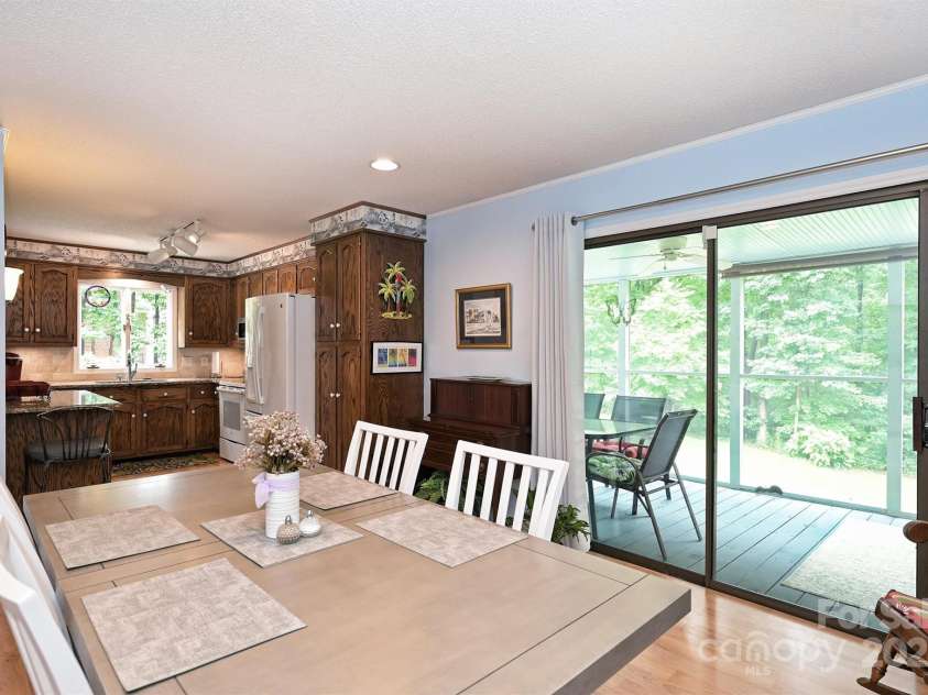 3017 Brooks Mill Lane, Wingate, NC 28174.  MLS# CAR4263524, YatesRealty ID 18864. Open concept dining room/kitchen combination
