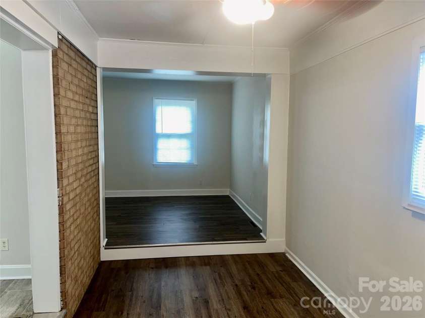 3200 Markland Drive, Charlotte, NC 28208.  MLS# CAR4371589, YatesRealty ID 18865. 