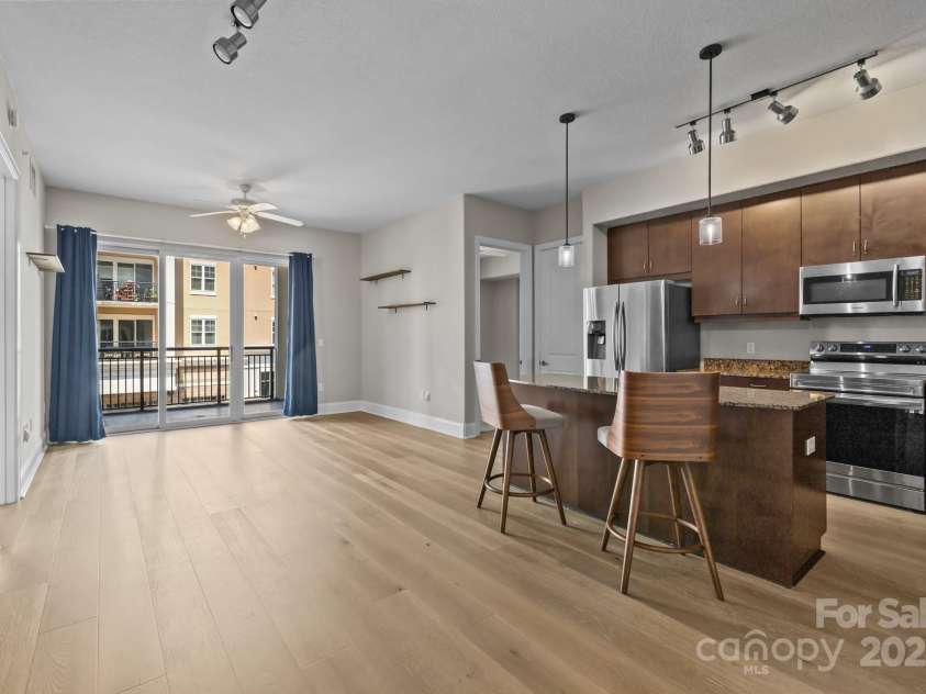 4625 Piedmont Row Drive, Charlotte, NC 28210.  MLS# CAR4275567, YatesRealty ID 18865. 