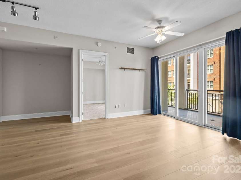 4625 Piedmont Row Drive, Charlotte, NC 28210.  MLS# CAR4275567, YatesRealty ID 18865. 