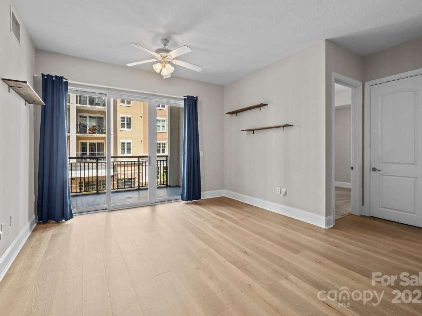 4625 Piedmont Row Drive, Charlotte, NC 28210.  MLS# CAR4275567, YatesRealty ID 18865. 