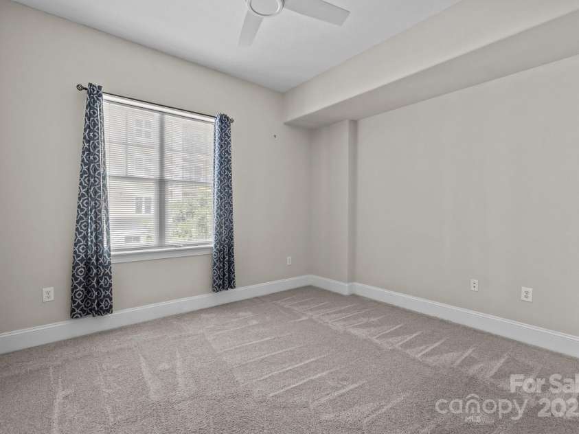 4625 Piedmont Row Drive, Charlotte, NC 28210.  MLS# CAR4275567, YatesRealty ID 18865. 