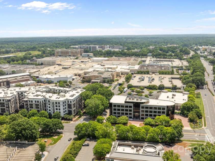 4625 Piedmont Row Drive, Charlotte, NC 28210.  MLS# CAR4275567, YatesRealty ID 18865. 