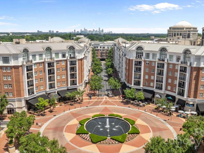 4625 Piedmont Row Drive, Charlotte, NC 28210.  MLS# CAR4275567, YatesRealty ID 18865. 