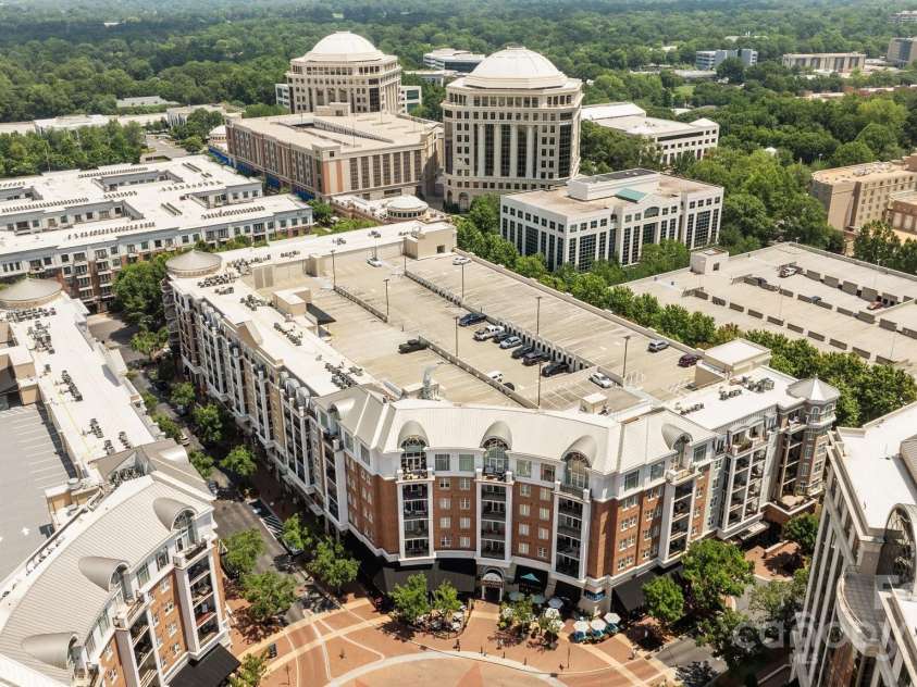 4625 Piedmont Row Drive, Charlotte, NC 28210.  MLS# CAR4275567, YatesRealty ID 18865. 