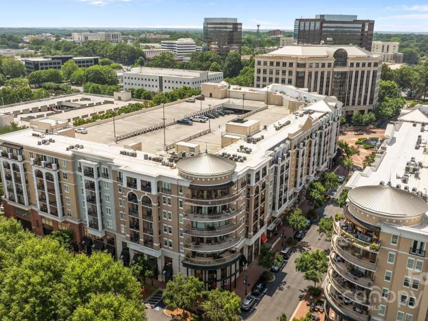 4625 Piedmont Row Drive, Charlotte, NC 28210.  MLS# CAR4275567, YatesRealty ID 18865. 