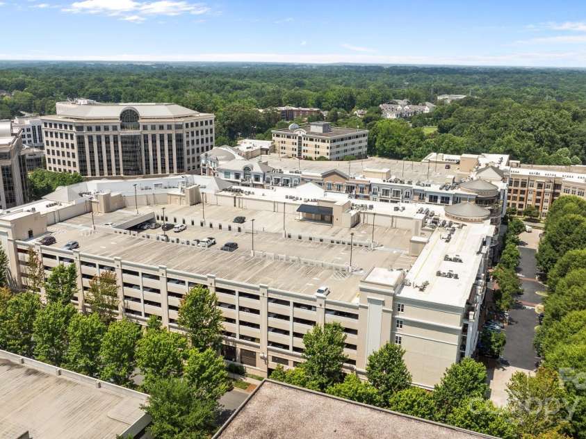 4625 Piedmont Row Drive, Charlotte, NC 28210.  MLS# CAR4275567, YatesRealty ID 18865. 