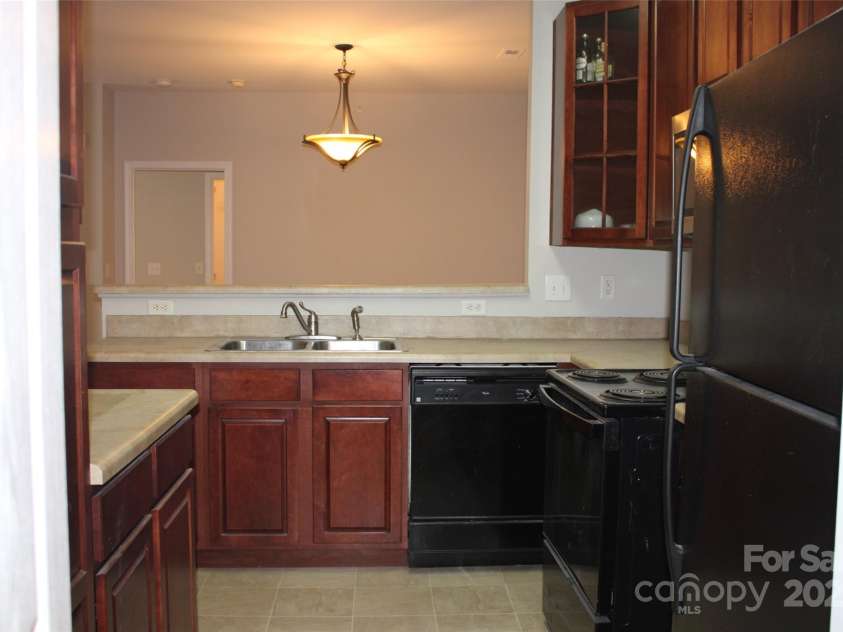 9823 Hyde Glen Court, Charlotte, NC 28262.  MLS# CAR4268137, YatesRealty ID 18866. 