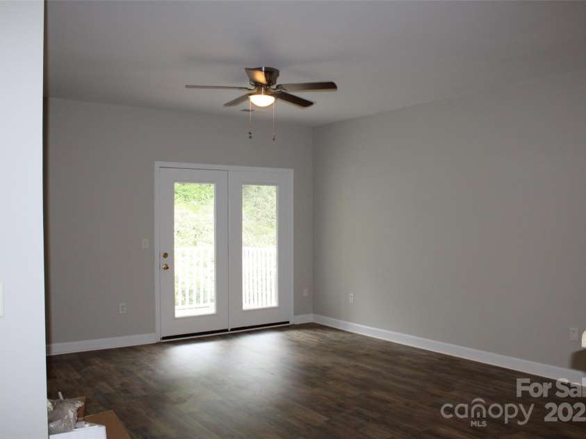 9823 Hyde Glen Court, Charlotte, NC 28262.  MLS# CAR4268137, YatesRealty ID 18866. 