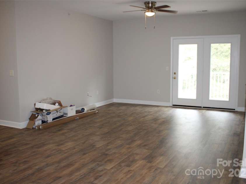 9823 Hyde Glen Court, Charlotte, NC 28262.  MLS# CAR4268137, YatesRealty ID 18866. 