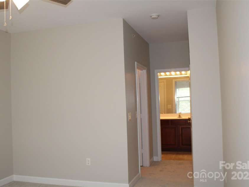 9823 Hyde Glen Court, Charlotte, NC 28262.  MLS# CAR4268137, YatesRealty ID 18866. 