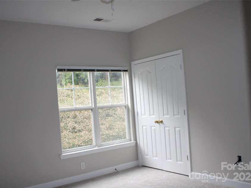 9823 Hyde Glen Court, Charlotte, NC 28262.  MLS# CAR4268137, YatesRealty ID 18866. 